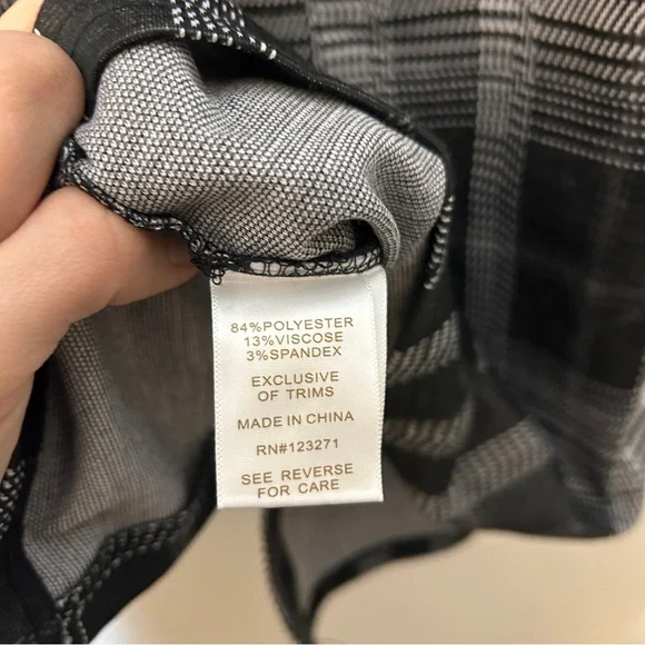 Riley & James Plaid Mini Dress Size Medium - Picture 4 of 4